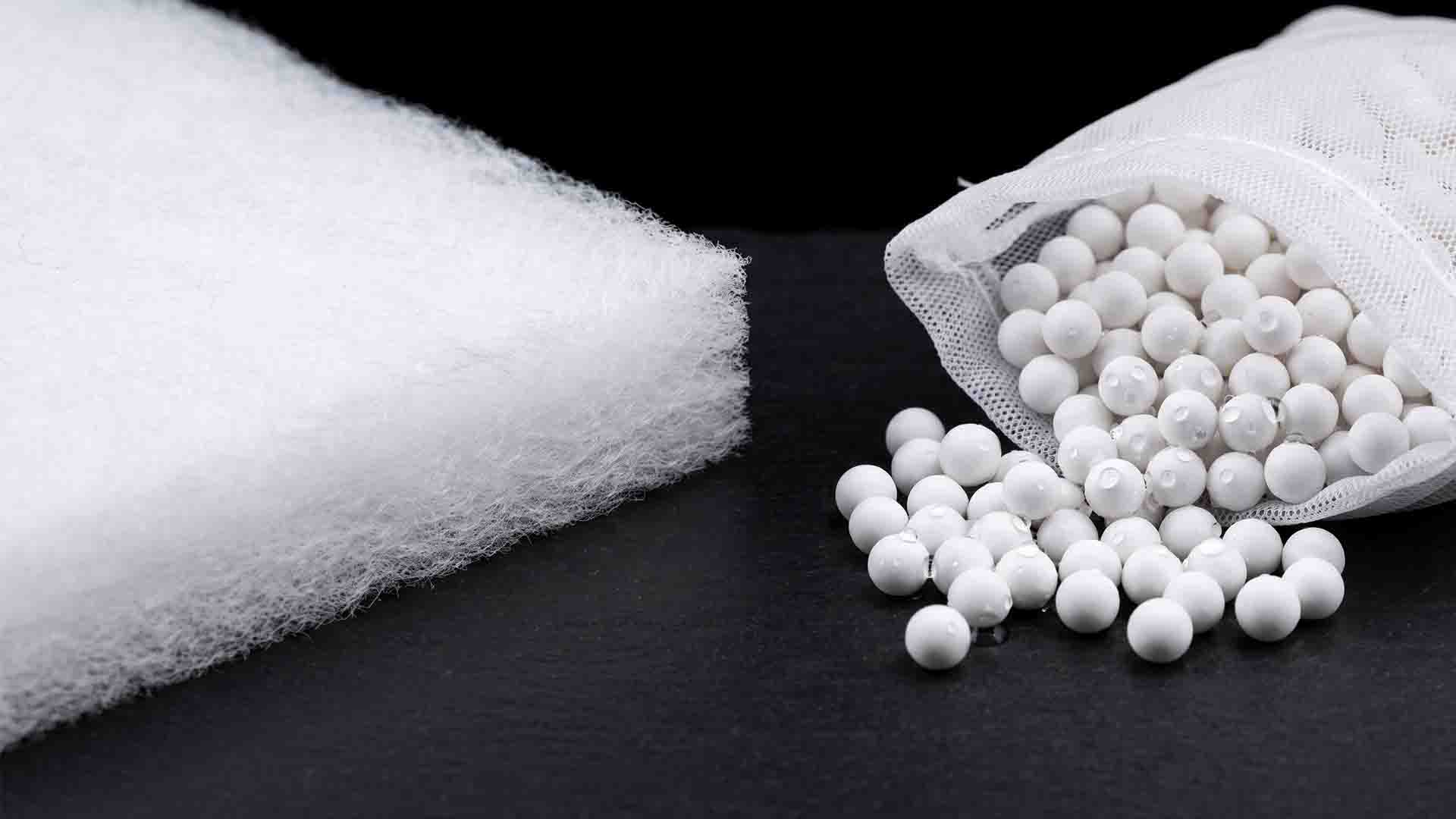 How to Clear Cloudy Aquarium Water (10-Step Fix) High-density 50-micron aquarium filter floss and Seachem Purigen macro-porous synthetic resin beads